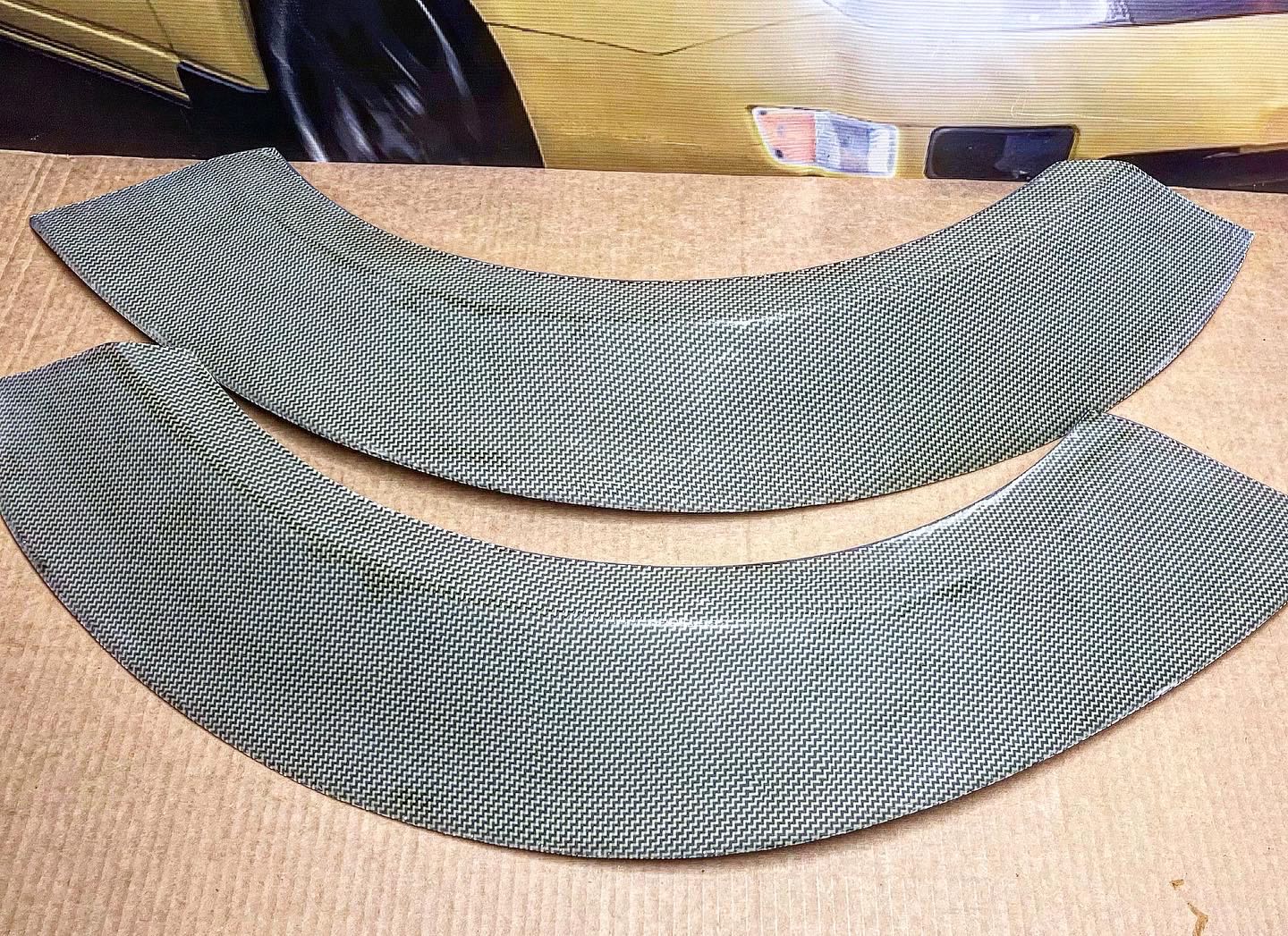 BMW 1M Visible Carbon/Kevlar rear fender flares/rear quarter panels