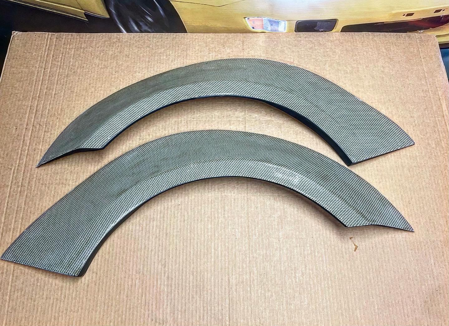 BMW 1M Visible Carbon/Kevlar rear fender flares/rear quarter panels