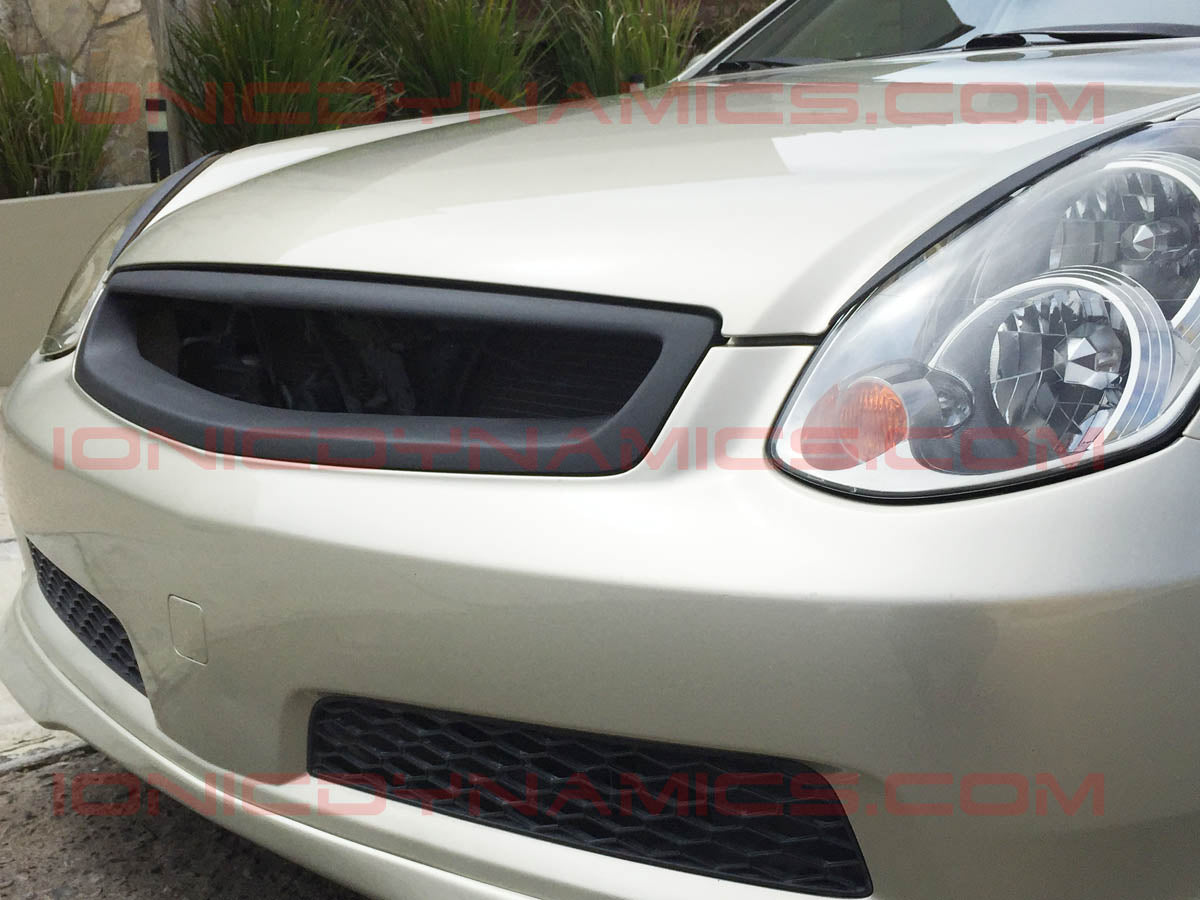 2005-2006 G35 Sedan Ionic signature grill.